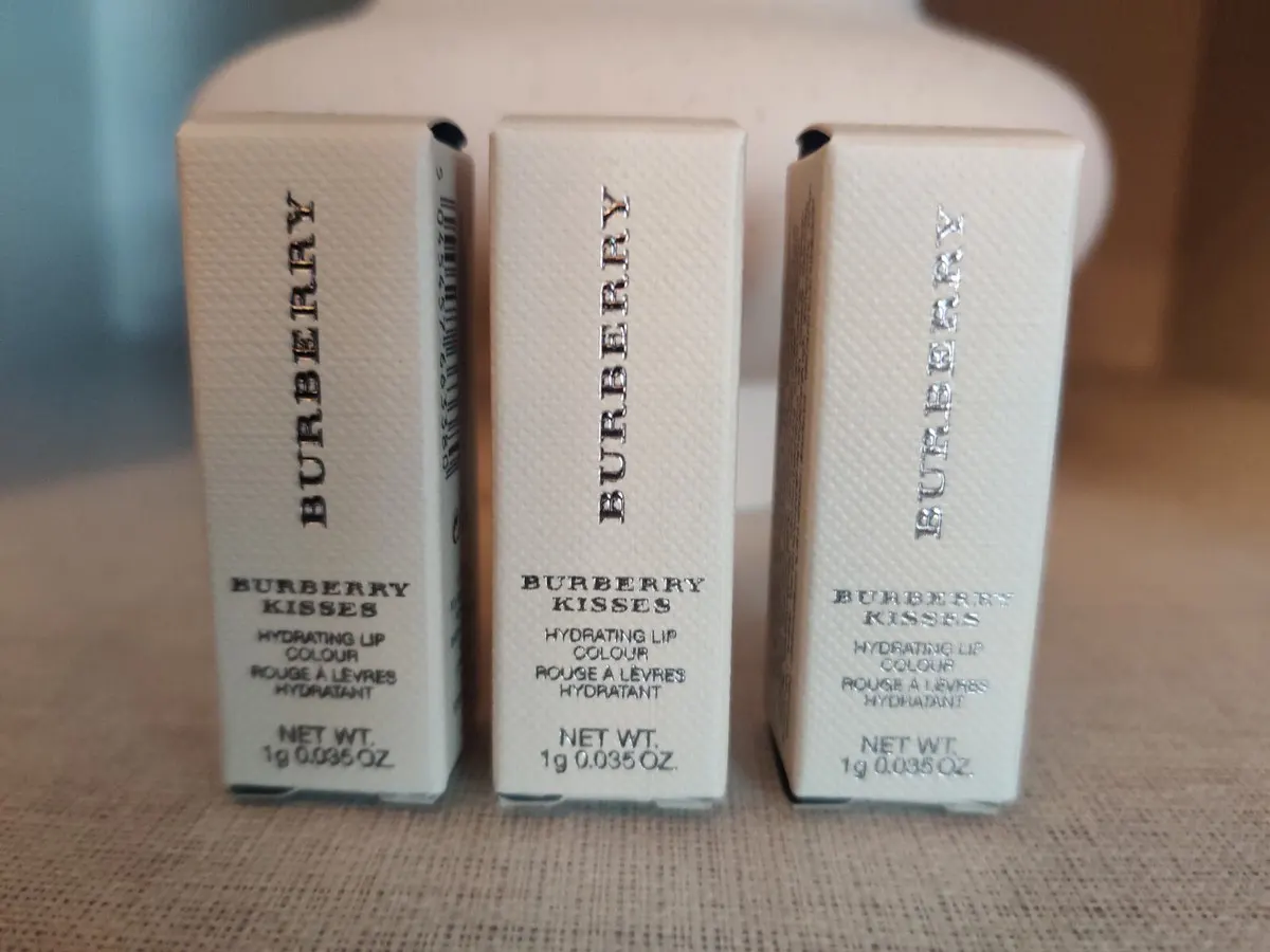 Burberry Beauty Kisses Hydrating Lip Colour